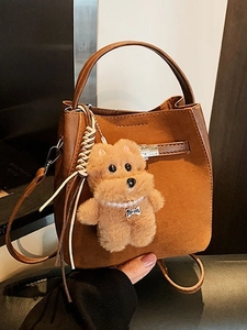 Borsa a Secchiello da Donna in Pelle PU alla Moda Borsa a Tracolla Vintage Con Serratura in Metallo e Ciondolo a Cucciolo di Peluche