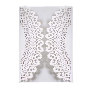 Élégante invitation de mariage blanche découpée au laser avec motifs dentelle florale