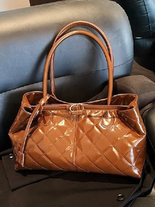 Grand Sac Matelassé Brillant pour Femmes Capacité Importante Cuir PU Sac à Épaule Main Rétro Couleur Unie Mode Sac Sous l'Aisselle