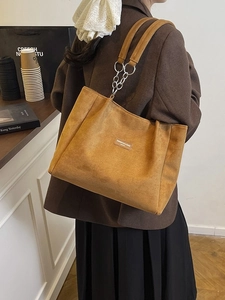 Sac cabas en daim marron avec bandoulière en chaîne pour femmes actives