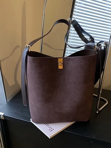 Large Capacity Women Suede Bucket Bag Retro Frosted PU Shoulder Bag With Metal Twist Lock Commute Handbag Set
