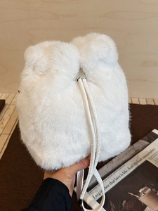 Damen Mode Plüsch Eimertasche Weich Kunstfell Kordelzug Schulter Umhängetasche Herbst Winter Freizeit Einfarbig Handtasche