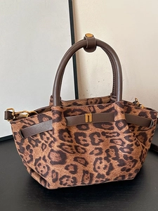 Women Frosted PU Leather Crossbody Bag Vintage Leopard Print Handbag Small Suede Bucket Bag With Adjustable Shoulder Strap