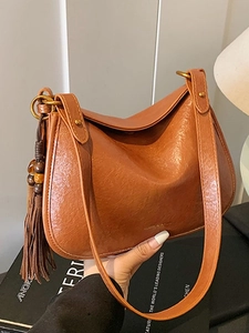 Vintage Women PU Leather Pillow Crossbody Bag Retro Casual Shoulder Bag With Tassel Charm Large Capacity Versatile Handbag