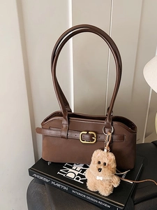 Retro Matte PU Leder Unterarmtasche Für Damen Mode Pendeln Schultertasche Mit Abnehmbarem Plüsch Tieranhänger Einfarbig Handtasche