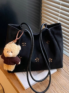 Sac Cabas en PU de Grande Capacité Style Coréen Vintage Sac à Épaule avec Fleurs Découpées au Laser et Pendentif Ours en Peluche pour Femme Sac Sous le Bras Décontracté