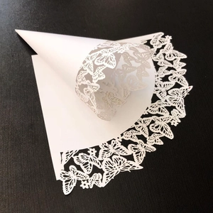 Wedding Confetti Cones Laser Cut Butterfly Lace Paper Petal Cones For Wedding Ceremony Party Table Decorations