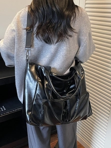 Vintage black washed PU leather tote bag with dual front zippers and wide shoulder strap