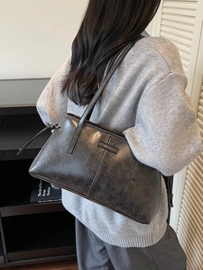 Retro grey leather tote bag with long straps for commute and daily fashion use