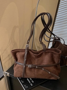 Sac Cabas Vintage en Daim et Cuir PU pour Femmes Sac à Épaule Plissé Rétro Sac à Main pour Navetteurs Grande Capacité Avec Boucle