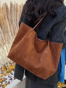 Grand sac cabas marron en daim pour femme, sac d'épaule minimaliste pour tenue d'automne