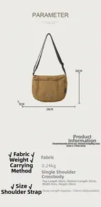 Vue détaillée du sac seau marron avec broderie Karl et spécifications de la bandoulière