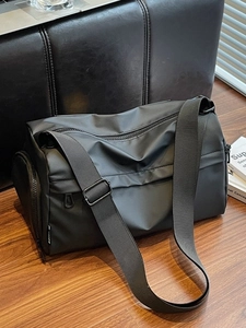 Damen Wasserdicht Große Kapazität Minimalistisch Schwarz Umhängetasche Casual Crossbody Fitness Reise Reisetasche Mit Verstellbarem Gurt
