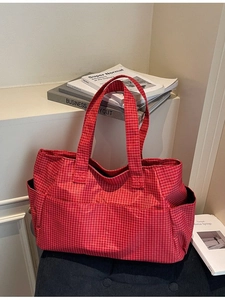Red plaid canvas tote bag with side pockets and large capacity for daily commuting