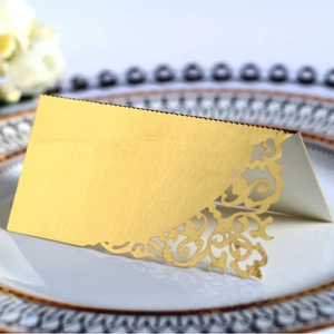 Laser Cut Floral Table Place Cards European Style Hollow Out Pearlescent Paper Seat Cards For Wedding Banquet Party Decoration