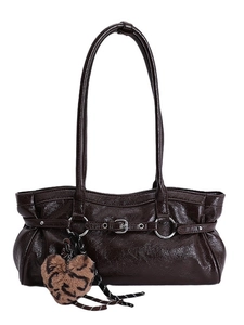 Sac à bandoulière marron foncé pour femme avec charm léopard en forme de cœur et boucle métal