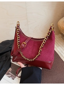 Retro burgundy shoulder bag with matte suede texture and gold chain strap decoration