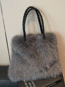 Women Large Capacity Plush Tote Bag Autumn Winter Faux Fur Shoulder Bag With Braided Handle Solid Color Casual Shopping Handbag