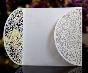 Élégante Coque d'Invitation de Mariage en Rose Découpée au Laser Papier Perlé Carte de Vœux Florale Évidée pour Fête de Mariage Banquet