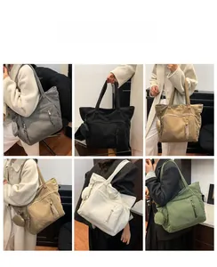 Collage di borse tote in velluto a coste nei colori grigio, nero, khaki, beige e verde