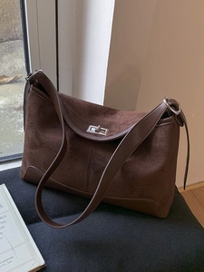 Retro Minimalist Women PU Frosted Hobo Bag Large Capacity Crossbody Shoulder Bag With Metal Turn Lock Daily Commute Tote