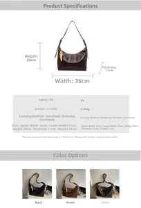 Détail du grand sac cabas en similicuir brillant avec pompon en perles de bois