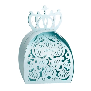 European Laser Cut Crown Favor Boxes Pearlescent Paper Heart Lace Candy Gift Box For Wedding Engagement Party Decorations