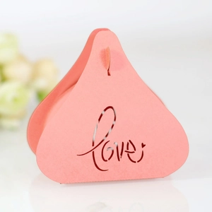 Boîte Cadeau Ajourée au Laser Style Européen Motifs LOVE Cœur Papier Perlé pour Bonbons Mariage Saint-Valentin Fête