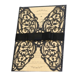 Lasergeschnittener Schmetterling Hochzeits Einladungskarten Set Mit Perlpapier Hülle Innenseite Umschlag Und Satin Schleife