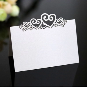 Laser Cut Heart Hollow Place Cards Pearlescent Paper Foldable Table Name Cards For Wedding Party Banquet Decor