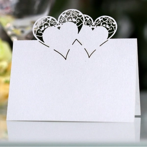 Laser Cut Heart Hollow Table Place Cards Pearlescent Paper Name Cards For Wedding Banquet Party Valentine Decoration