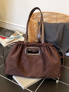 Grand Sac à Épaule en PU pour Femmes Texture de Daim Synthétique Sac Fourre-Tout à Cordon Sac à Main Rétro Pendentif Coeur