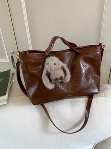 Vintage Large Capacity Women PU Leather Tote Bag Minimalist Retro Crossbody Shoulder Bag With Plush Rabbit Charm Top Handle Bag