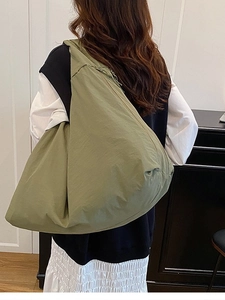 Olivgrüne Nylon-Tragetasche mit breitem Gurt, große Schultertasche für den täglichen Pendler