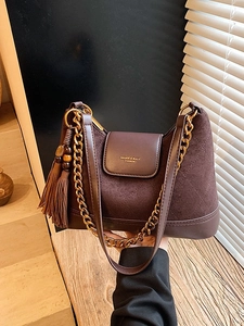 Sac Sous le Bras Vintage en Daim Losange Matelassé pour Femme Mode Cuir PU Chaîne Sac Seau avec Pendentif à Gland