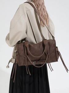 Women Wasteland Style Motorcycle Bag Large Capacity Vintage PU Leather Tote Boston Bag With Tassels And Rivets Crossbody Shoulder Bag