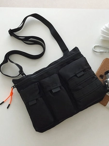Sac à Épaule Style Technique Extérieur Multi-Poches Messenger en Nylon Imperméable pour Hommes Femmes Casual Sports Crossbody Bag