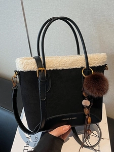 Sac Bandoulière Seau en Suédine Rétro Avec Garniture en Peau de Mouton Chic Sac à Main Épaule Charme de Pompon en Peluche