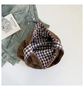 Detail of the brown plush tote bag with vintage gingham lining and inner pocket