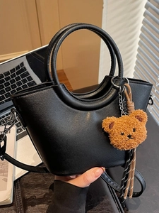 Borsa a Secchiello da Donna in Pelle PU Retrò Moda Coreana Borsa a Tracolla a Mano Con Ciondolo a Orso e Cuciture