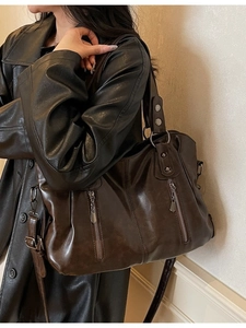 Grand sac cabas vintage marron en cuir synthétique avec fermetures éclair latérales femme