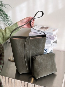 Sac fourre-tout en daim vert olive avec pochette assortie et style vintage