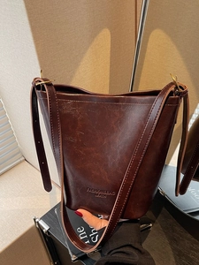 Vintage PU Leather Bucket Bag For Women Fashion Glossy Crossbody Bag Casual Daily Solid Color Shoulder Bag Handbag