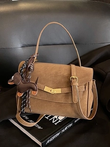 Retro Women PU Shoulder Bag Fashion Square Box Bag Casual Crossbody Bag With Adjustable Strap And Gold Lock Fastener