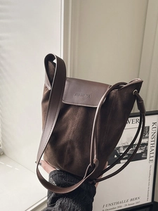 Women Minimalist Suede Fabric Bucket Bag Vintage Frosted Shoulder Crossbody Bag With Stitching Detail Magnetic Closure