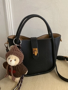 Vintage Litchi Texture PU Leather Bucket Bag For Women Large Capacity Crossbody Bag With Cute Teddy Bear Charm Elegant Shoulder Bag For Daily Work Handbag