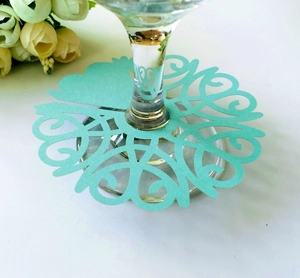 Laser-cut tiffany blue hollow wine glass place cards with heart patterns for party decor