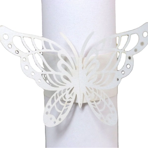 Eleganter lasergeschnittener Schmetterling-Serviettenring aus weißem Papier für Hochzeiten