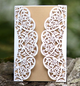 Laser Cut Wedding Invitation Cards Pearlescent Paper Hollow Floral Heart Design For Marriage Engagement Party Greeting Card