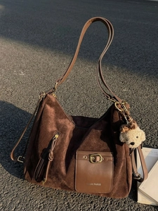 Retro Large Capacity Suede Tote Bag For Women Vintage Stitching Shoulder Bag With Plush Pendant Commuting Travel Hobo Bag